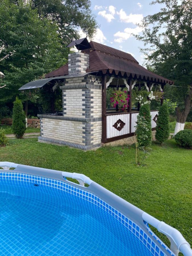 Золото Карпат Villa Jaremtsje Buitenkant foto