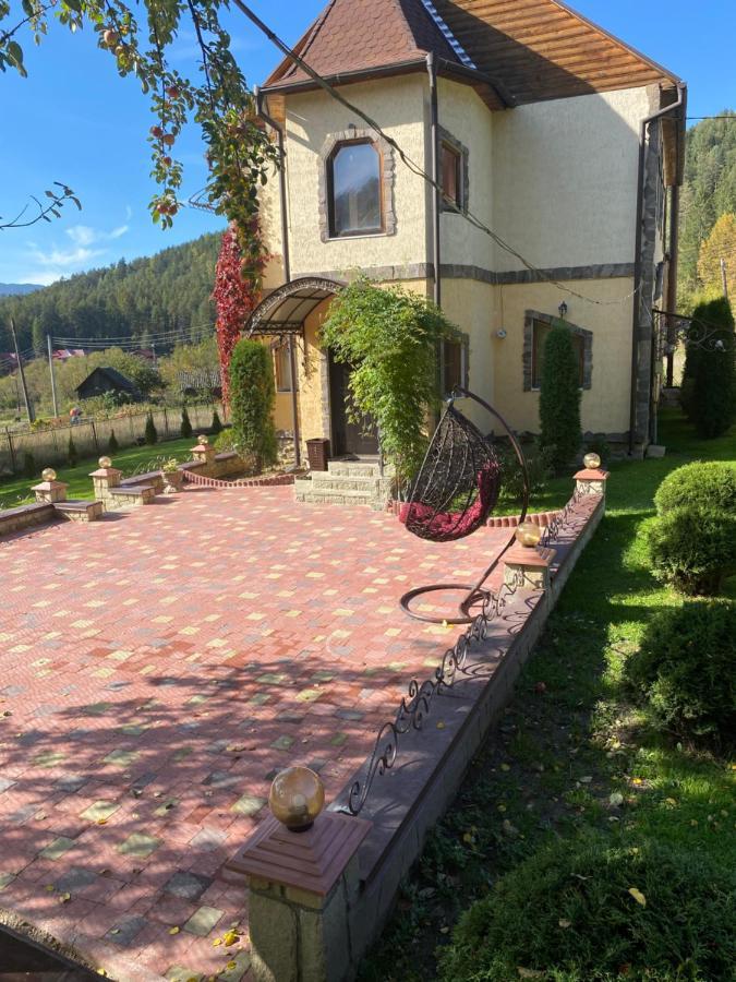 Золото Карпат Villa Jaremtsje Buitenkant foto