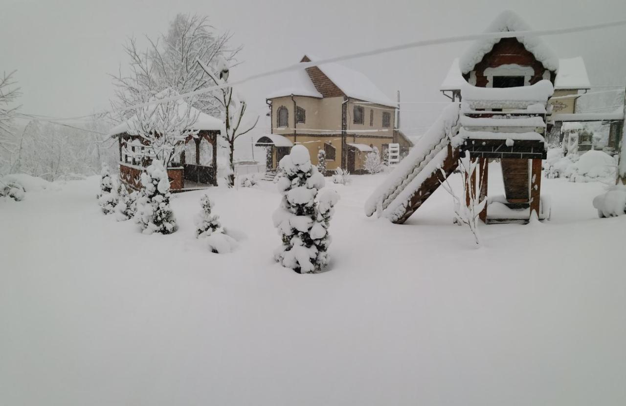 Золото Карпат Villa Jaremtsje Buitenkant foto